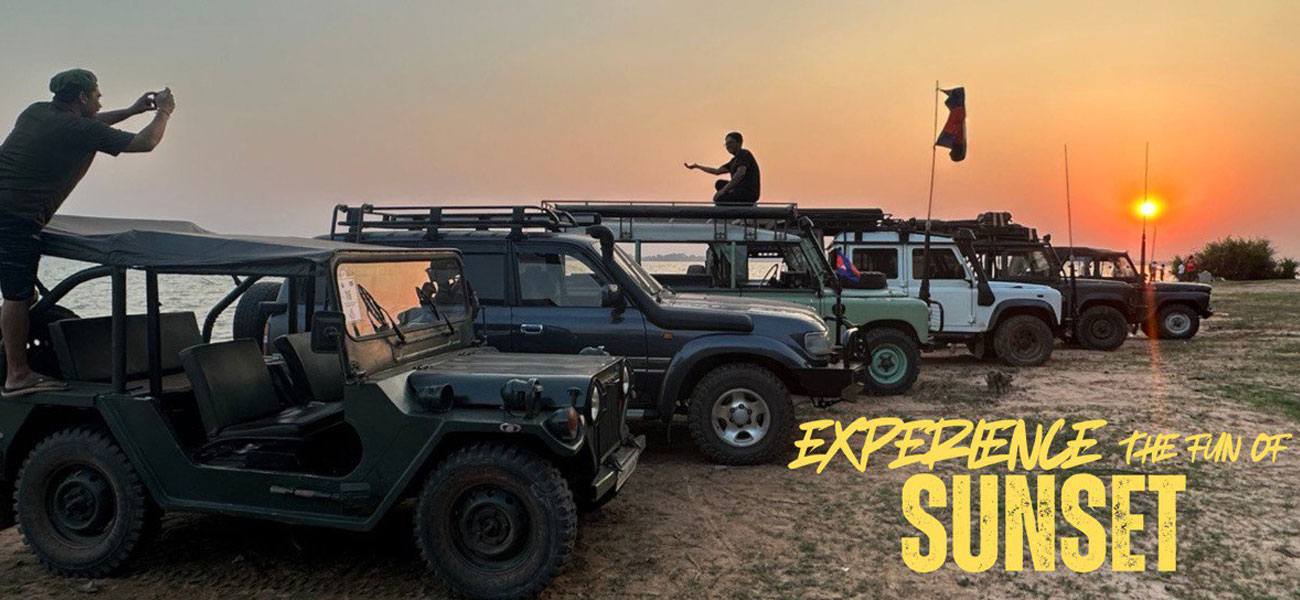 SUNSET BY VINTAGE JEEPS AND DEFENDERS